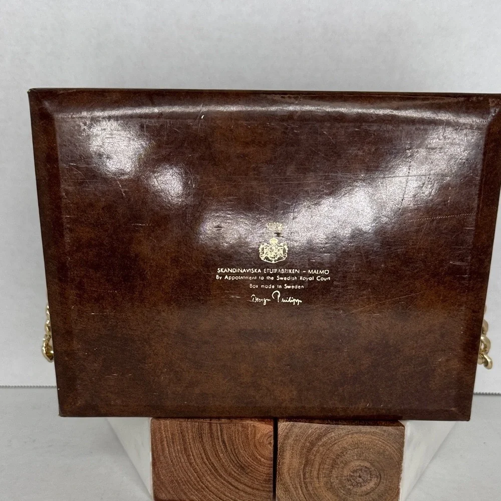 Vintage Swank Tortoiseshell Vinyl Gold Chain Jewelry Dresser Box Made in Sweden